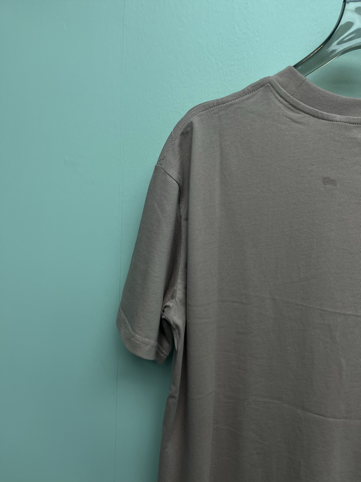 Women's short sleeves